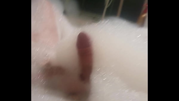 Jerking off in the bathtub
