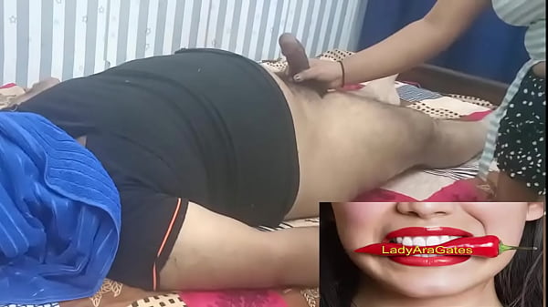 Clean Shaved Pussy Sex First Time In Closeup thumbnail