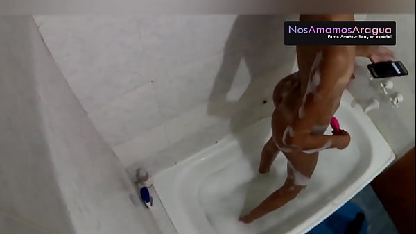 Nonton Hidden Latina In The Shower And Makes A Video For Her Cuckold Husband thumbnail