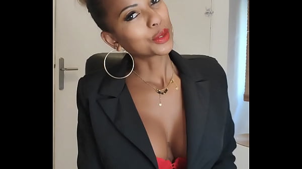 Nonton Story Public Joi En Mode Directrice Sextape &agrave; Retrouver Ce Soir En Libre Acc&egrave;s... thumbnail