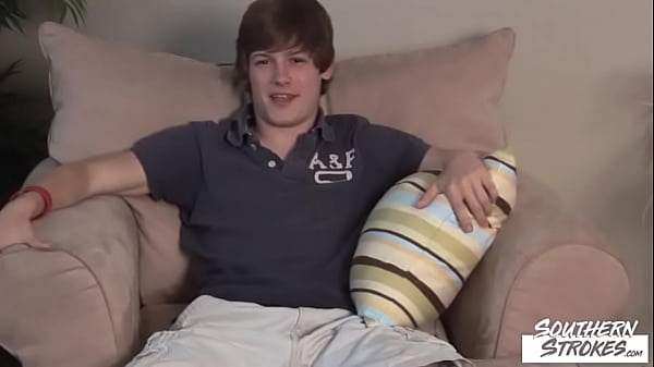 Cute Amateur Masturbates After Interview thumbnail