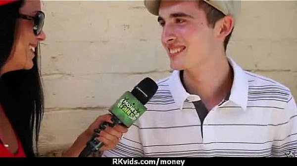 Nonton Cute Teen Sucked And Fucked For Cash 5 thumbnail