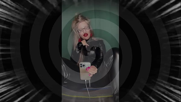 Sissy's SecretSissy in panties at office 