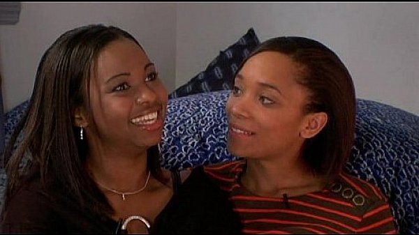 Nonton Ashley And Kisha thumbnail