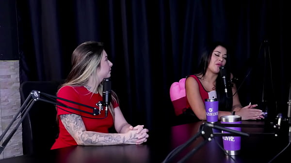 Nonton Nunca Se Divertiu Dois Homens, Nunca Tinha Pensado Em Criar Conte&uacute;do Transsexual, Mas.., Tem Muita Sensibilidade Nos P&eacute;s E Gosta Do Soca Fofo - Bruninha A Surfistinha (watch On: Sheer/red) thumbnail