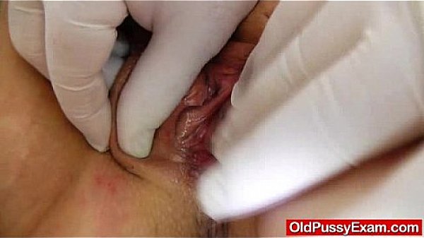 Nonton Milf Gyno Done Right With A Spekula thumbnail