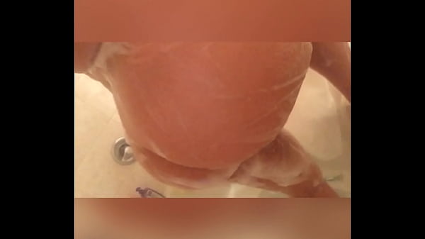 Big ass in shower