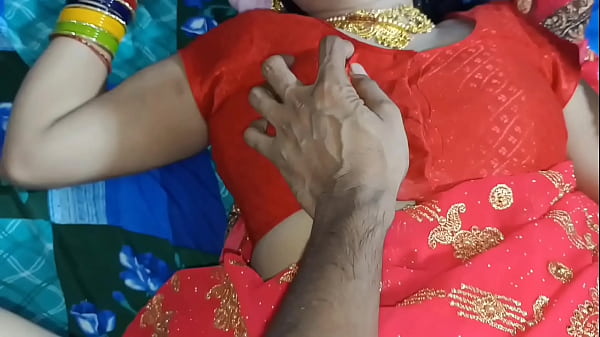 Sogro Fodendo A Nora Enquanto O Marido Está De Serviço Claro