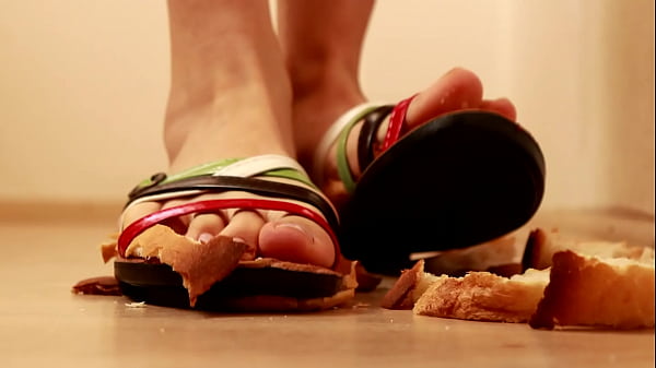 Goddess Nulien-Bread Crush Barefoot and With Slippers (Preview)
