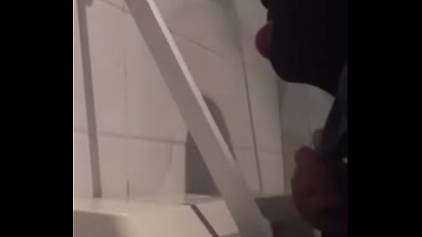 Geil Ruitje, Om Iets Later Ook Nog Eens F Te Kunnen Neuken :p thumbnail