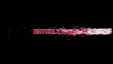 Nonton Beverly Paige Has Always Been Teased For Being Large, But Now Her Rolls Are What's Getting... thumbnail