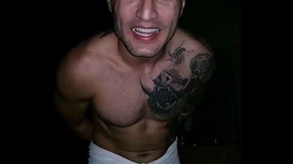 De Sunga Branca #9 Lutador Pintudo Mostra O Tamanho Da Rola V&iacute;deo thumbnail