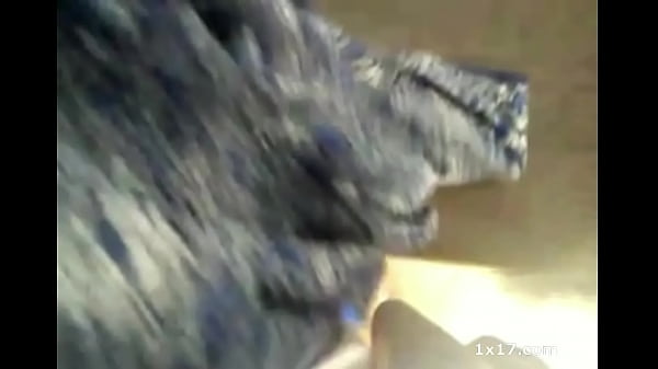 Nonton Hairy thumbnail