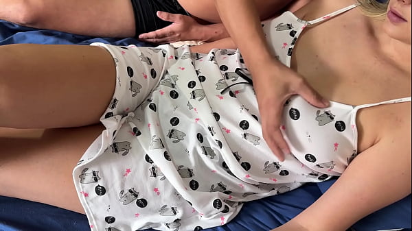 Nonton Pervy Step Uncle Fucks Innocent Step Niece While Home Alone thumbnail