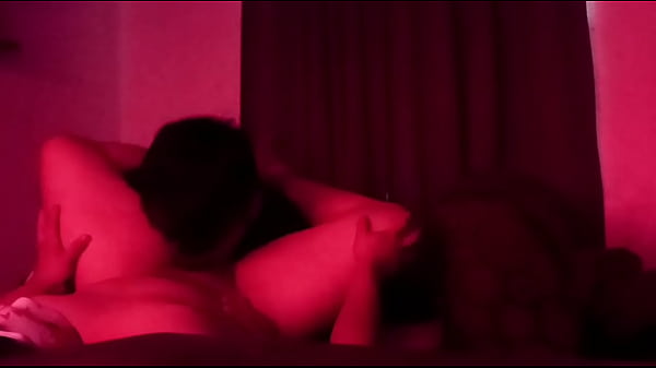 Mi amigo de 18 a&ntilde_os experimenta con migo pt2