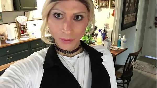 Cambi Looking Hot