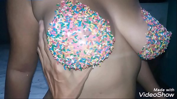 Nonton Seios Confeitos Coloridos thumbnail