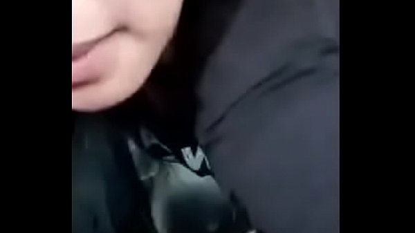 Cavala Essa Latina Rabuda Cheia De Tes&atilde;o Em Local Isolado Fazendo Um Video Delicioso. thumbnail