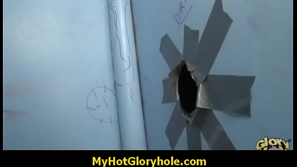 Nonton Ebony Slut Gloryhole Confessions 16 thumbnail