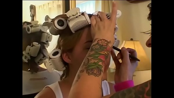 Nonton Horny Babe Genesis Skye Enjoys Her Tight Holes Fucked Hard By A Huge Cock thumbnail