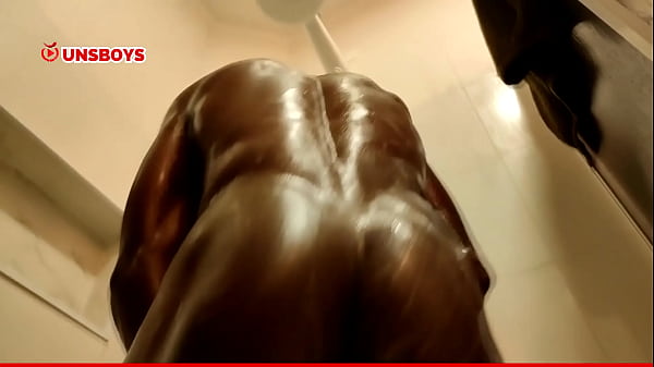 Garoto Gostosinho Tomando Banho Na Casa Do Amigo Gay thumbnail