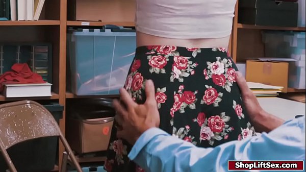 Nonton Pretty Teen Fucked By Lp Officer For Stealing Lingeries thumbnail