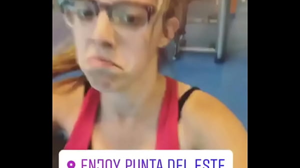 Nonton Nati Jota Mojada En El Gym (tetas) thumbnail