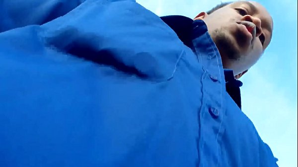 आउटडोर पोर्नोग्राफी लगभग फिल्माई गई thumbnail