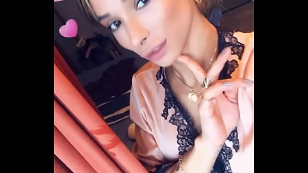 Bianca Hills cellphone 5 