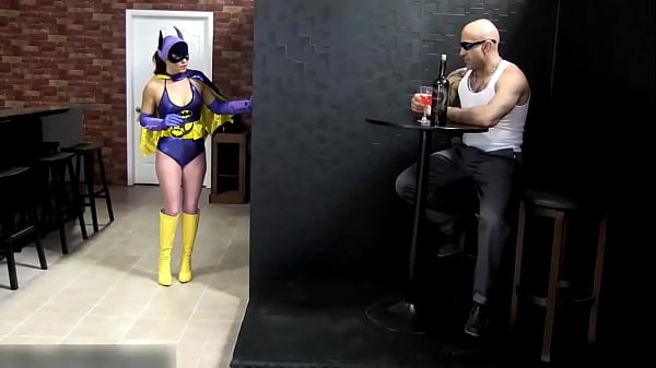 Nonton Batgirl Succombs - Sarah Brooke And Alura Jenson On thumbnail