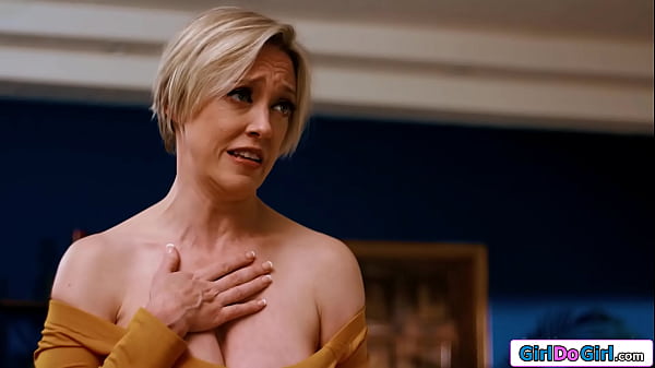 Busty Stepmom Dee Williams Confesses How Hot She Thinks Her Stepdaughter Melody Marks Is.the Petite Cutie Wants Her To Show Her How Much She Likes Her thumbnail