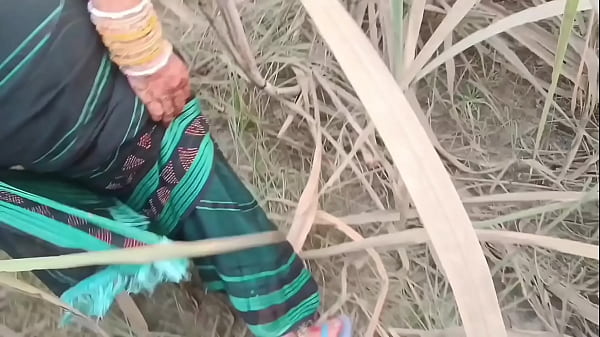 Nonton Indian Desi Village New Outdoor Indian Village Outdoor Public Pissing thumbnail