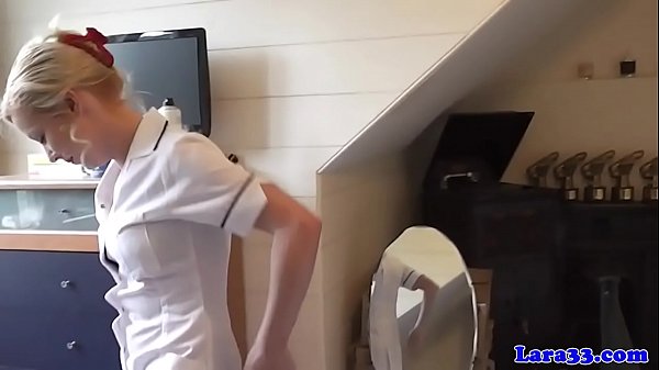 Nonton Stockinged Mature Fingers Babe Before Bj Trio thumbnail