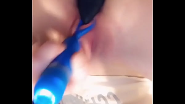 Nonton Missing That Cock thumbnail