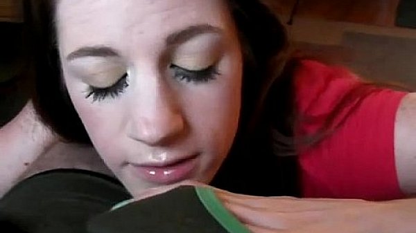 Hot Amateur Teen Girlfriend Sucks Cock With Facial thumbnail