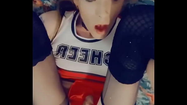 Slutty Girlie Loves Spreading Her Legs For Anal thumbnail