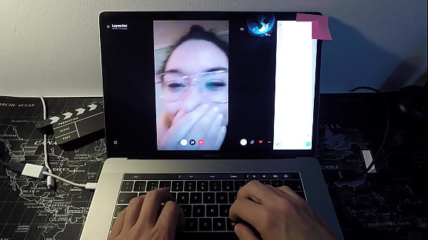 Milf Madurita Espa&ntilde;ola Tiene Cibersexo Con Fan (vol Iii) thumbnail