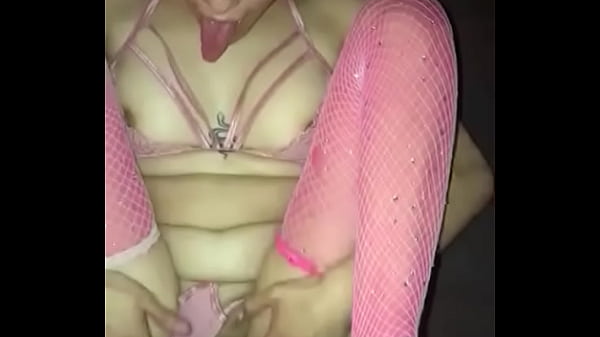 Nonton Es Una Perrita Que Le Encanta El Semen thumbnail