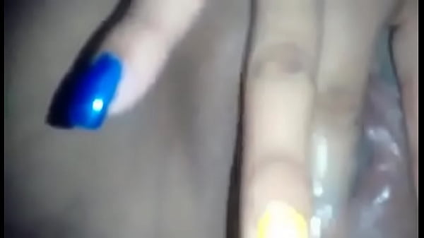 Nonton Mi Prima thumbnail