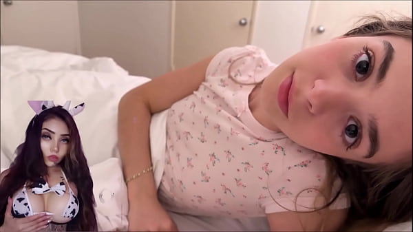 Convence A Su Inocente Hermanastra De Coger A Escondidas thumbnail