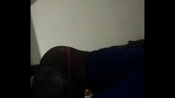 Bella trans recibe mamada anal para ser cojida