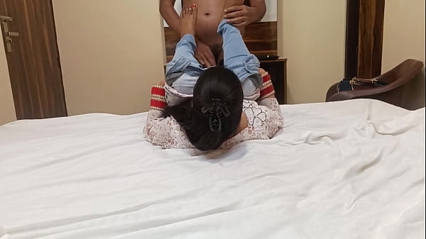 My Indian desi_ex-girlfriend unhappy with her husband after marriage came to meet me ina motelthen her boyfriend fucked her hard
