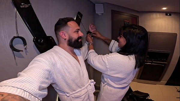 Aventuras Do Casal Mattos - Estava Metendo Sem Camisinha Parou A Grava&ccedil;&atilde;o Pra Colocar A Camisinha Pra Nao Gozar Ido thumbnail