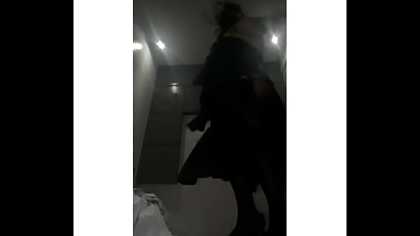 Bailo Para Ti En Poca Ropa thumbnail