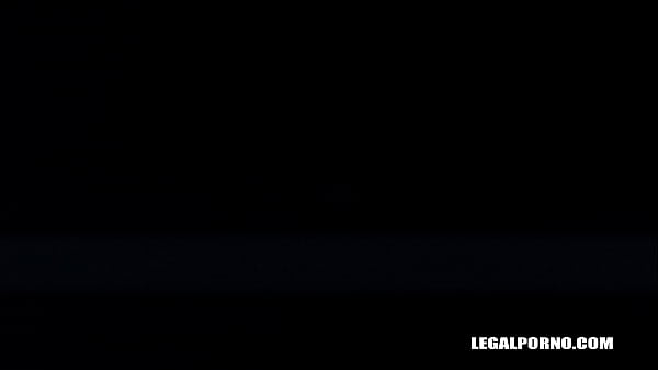 Obedient slut Zara Lick enjoys anal sex with black guys IV505