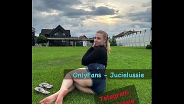 Nonton Fingering Pussy With Horny Bbw Homemade thumbnail