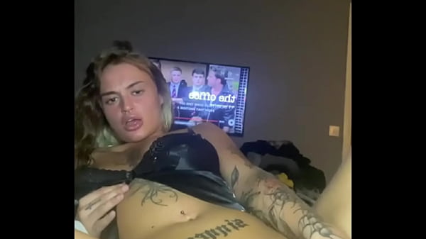 Big Titty Goth Solo Play Before Parents Come Home