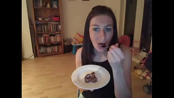 Nonton Cumonfood thumbnail