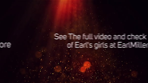 Exotic brunette reagan manx pleases her wet clam so well 