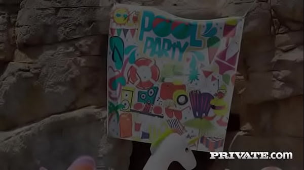 Nonton Haley Hill Fucked By The Pool thumbnail